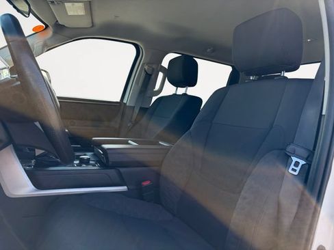 Used 2022 Toyota Tundra SR5 AWD/4WD image 9