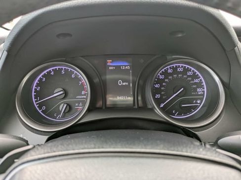 Used 2022 Toyota Camry SE FWD image 22