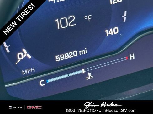 Used 2023 Chevrolet Suburban Z71 w/ Luxury Package AWD/4WD image 3