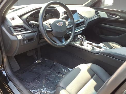 Used 2025 Cadillac CT4 Premium Luxury image 9