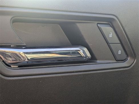 Used 2024 GMC Canyon AT4 image 13