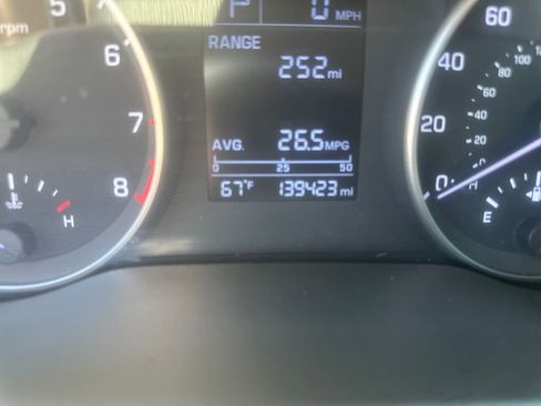 Used 2017 Hyundai Elantra Sedan FWD image 11