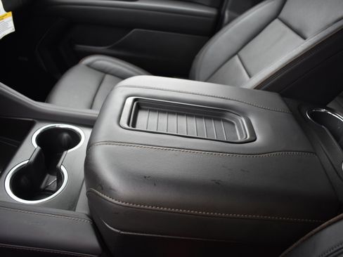 Used 2024 Chevrolet Tahoe High Country w/ Premium Package image 22