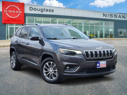 Used 2020 Jeep Cherokee Latitude Plus w/ Comfort/Convenience Group