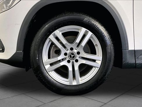 Used 2023 Mercedes-Benz GLA 250 4MATIC image 11