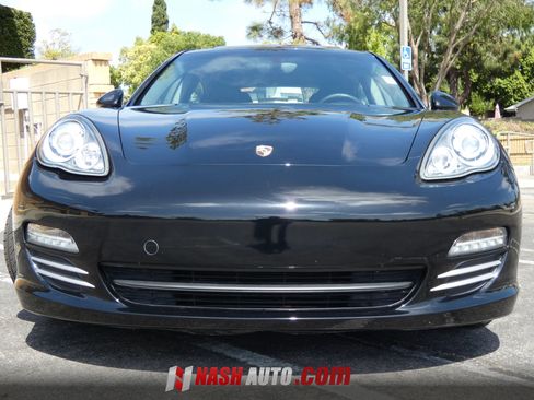 Used 2011 Porsche Panamera 4 AWD/4WD image 18