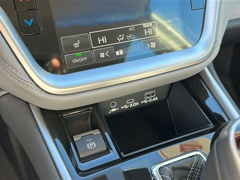 Certified 2025 Subaru Legacy Premium image 17