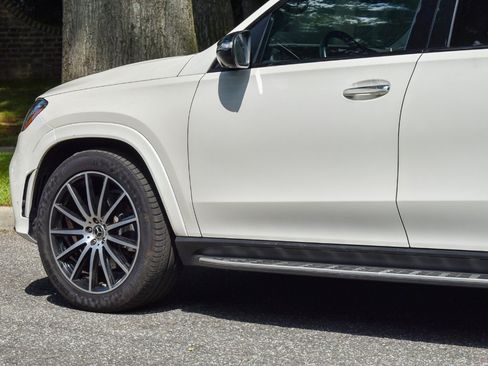 Used 2020 Mercedes-Benz GLS 580 4MATIC image 31