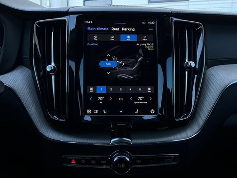 Used 2022 Volvo XC60 B5 Inscription w/ Advanced Package image 30