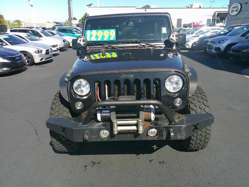 Used 2016 Jeep Wrangler Unlimited Sport image 4