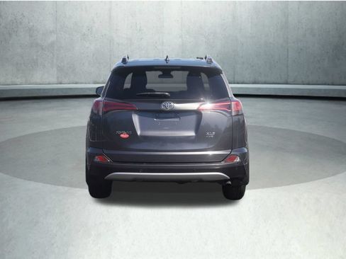 Used 2017 Toyota RAV4 XLE AWD/4WD image 21