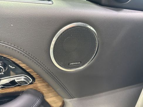 Used 2019 Land Rover Range Rover HSE AWD/4WD image 32