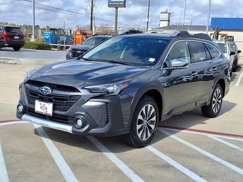 Certified 2025 Subaru Outback Touring XT image 3