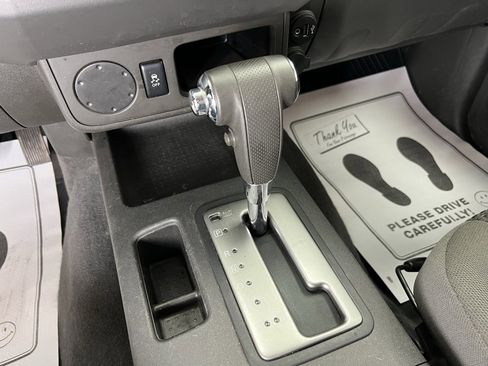 Used 2019 Nissan Frontier SV image 11