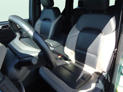 Used 2024 Ford Bronco Wildtrak AWD/4WD image 28