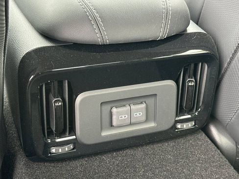 New 2026 Toyota Mirai RWD image 14
