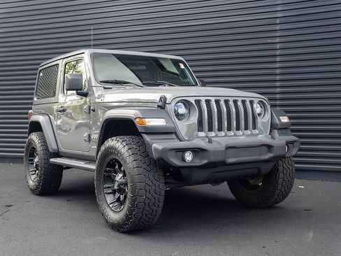 Used 2019 Jeep Wrangler Sport AWD/4WD image 25