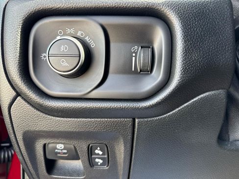 Used 2020 RAM 1500 Lone Star AWD/4WD image 44