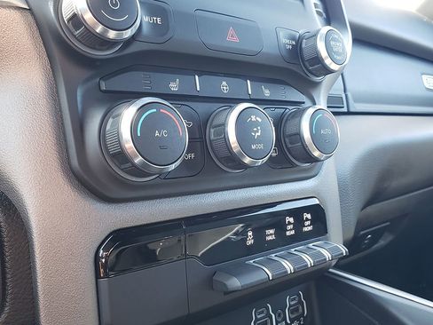 Used 2022 RAM 1500 Big Horn image 23