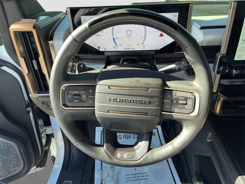 Used 2024 GMC Hummer EV 3X image 9