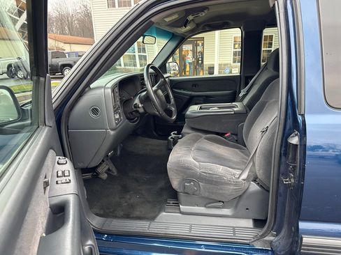 Used 2002 Chevrolet Silverado 2500 LS w/ Snow Plow Prep Pkg image 11