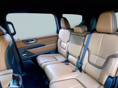 New 2026 Nissan Armada SL image 11