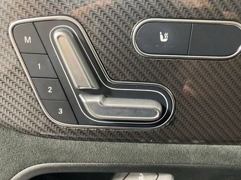 Used 2023 Mercedes-Benz GLA 250 4MATIC image 24