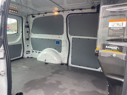 Used 2022 Mercedes-Benz Metris image 21
