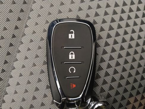 Used 2024 Chevrolet Trax LT w/ Driver Confidence Package FWD image 32