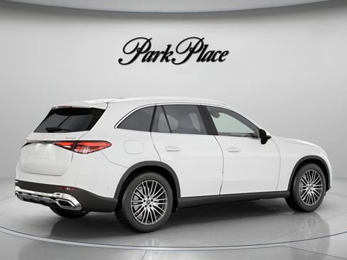 Certified 2026 Mercedes-Benz GLC 300 image 22