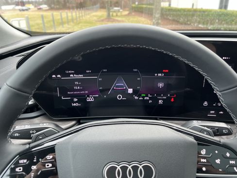 Certified 2025 Audi Q5 Premium AWD/4WD image 23