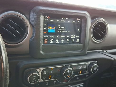 Used 2021 Jeep Wrangler Unlimited Sport AWD/4WD image 24