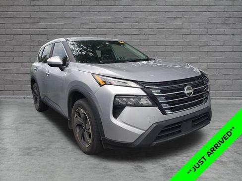 Certified 2024 Nissan Rogue SV FWD image 1