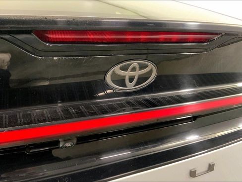 Used 2024 Toyota Prius LE image 28