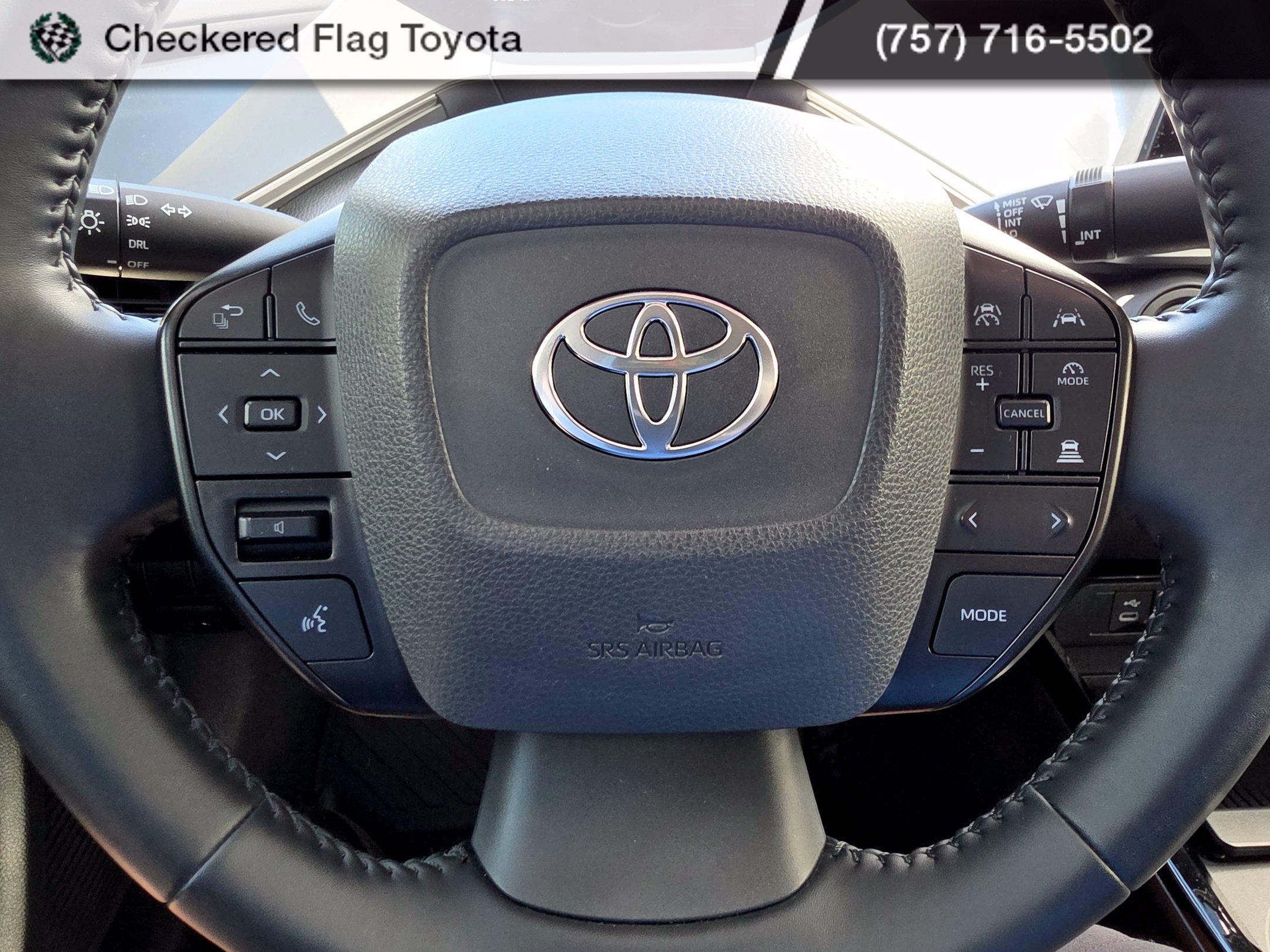 Used 2023 Toyota Prius LE FWD image 19