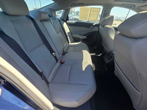 Used 2019 Honda Accord EX-L image 12