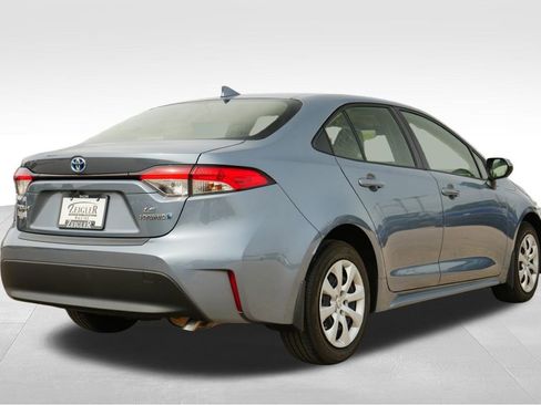 Used 2024 Toyota Corolla XLE image 8