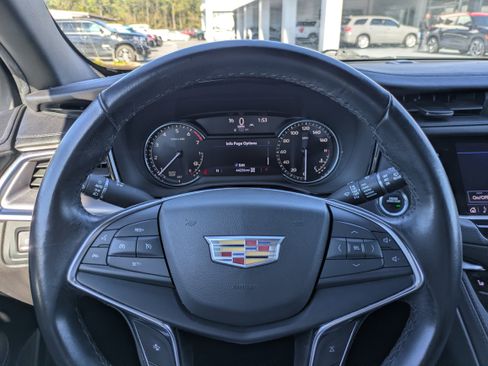 Used 2022 Cadillac XT5 Luxury image 21