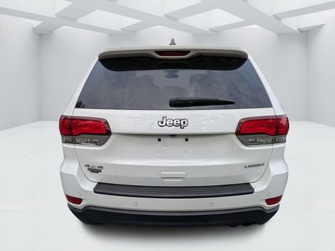 Used 2022 Jeep Grand Cherokee Laredo E AWD/4WD image 4