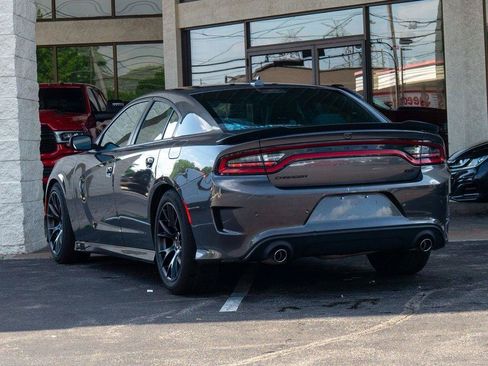 Used 2023 Dodge Charger GT w/ Performance Handling Group RWD image 4