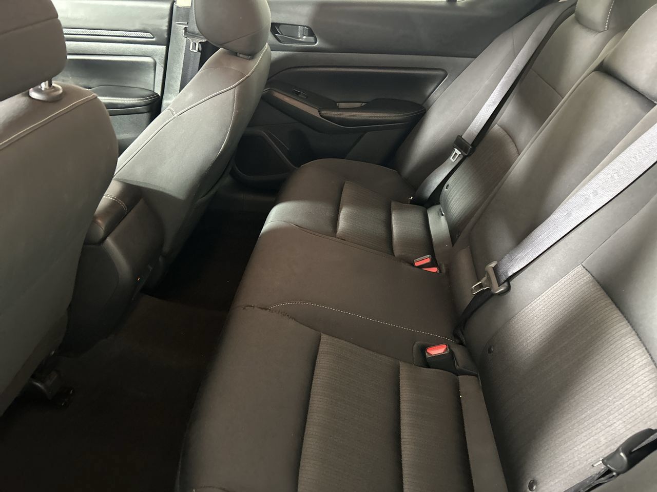 Used 2025 Nissan Altima 2.5 SV FWD image 24