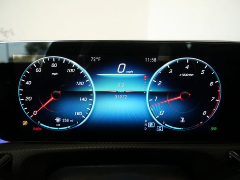 Used 2023 Mercedes-Benz CLA 250 4MATIC image 19