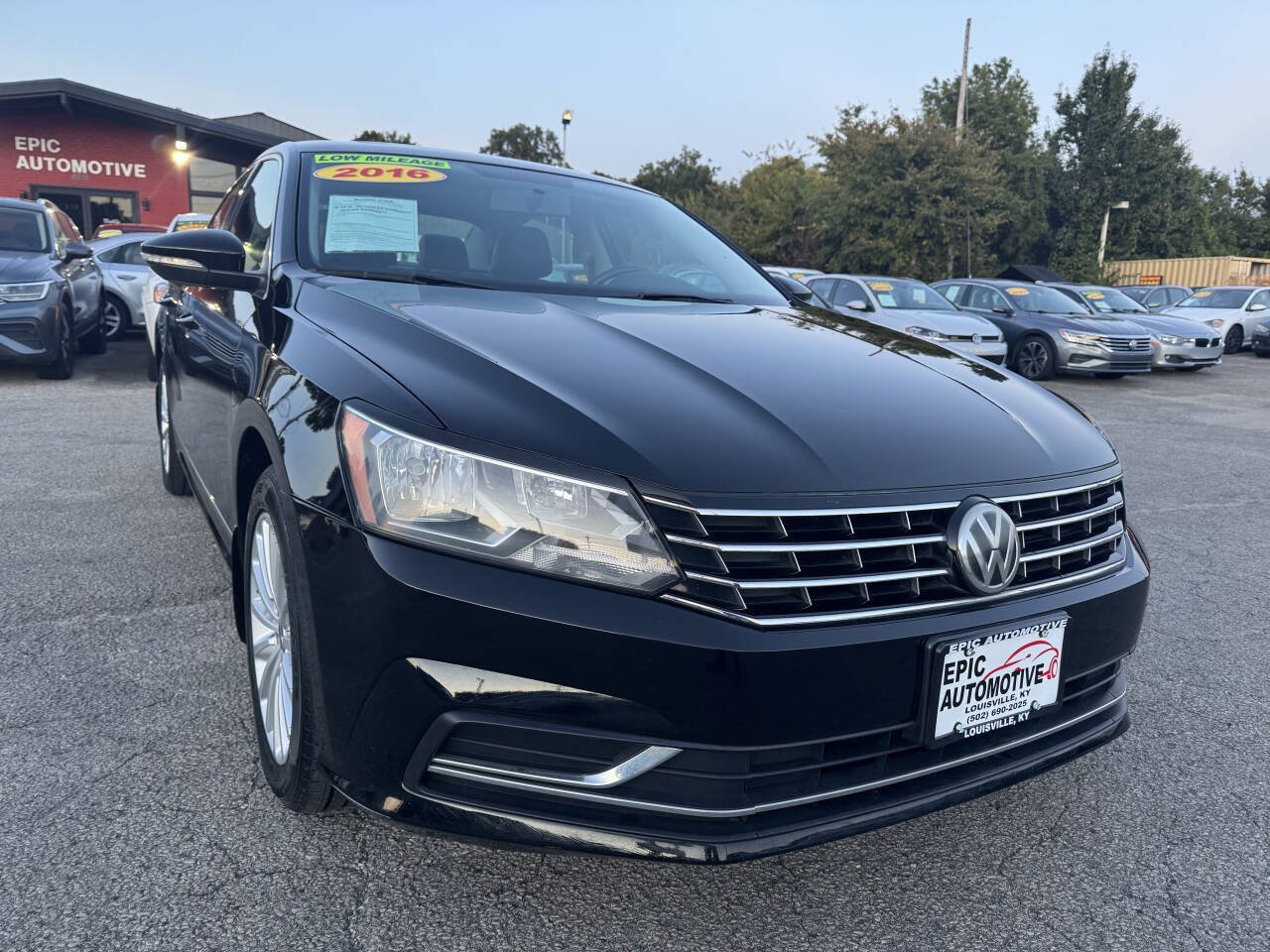 Used 2016 Volkswagen Passat 1.8T SE FWD image 13