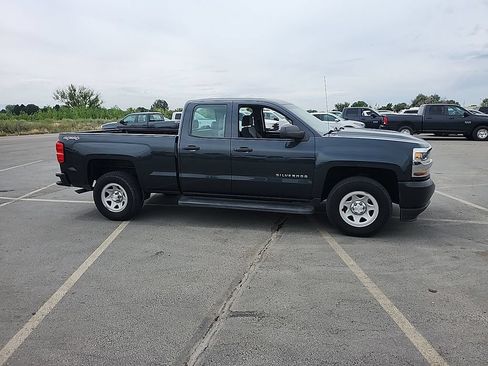 Used 2017 Chevrolet Silverado 1500 W/T w/ Trailering Package AWD/4WD image 11