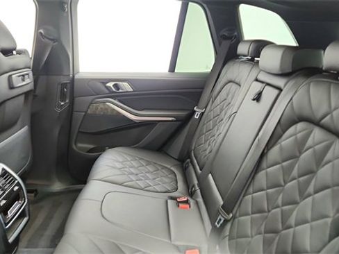 Used 2023 BMW X5 xDrive40i w/ M Sport Package image 30