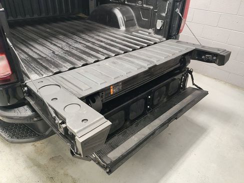 Used 2022 GMC Sierra 1500 Elevation AWD/4WD image 22