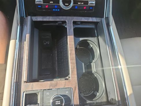 Used 2023 Lincoln Navigator Reserve AWD/4WD image 19