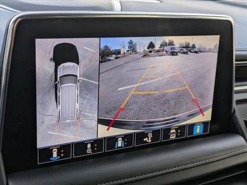 Used 2021 Chevrolet Tahoe High Country w/ Premium Package image 15