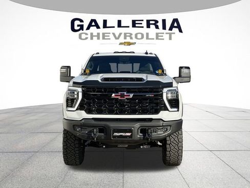 Certified 2025 Chevrolet Silverado 2500 ZR2 w/ ZR2 Bison Edition image 3