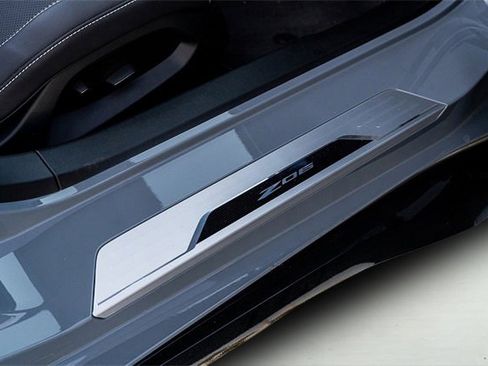 Used 2025 Chevrolet Corvette Z06 image 32